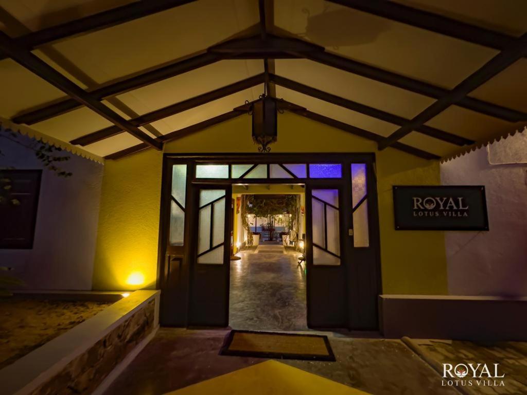 Royal Lotus Villa - Full Villa Rate Унаватуна Екстериор снимка